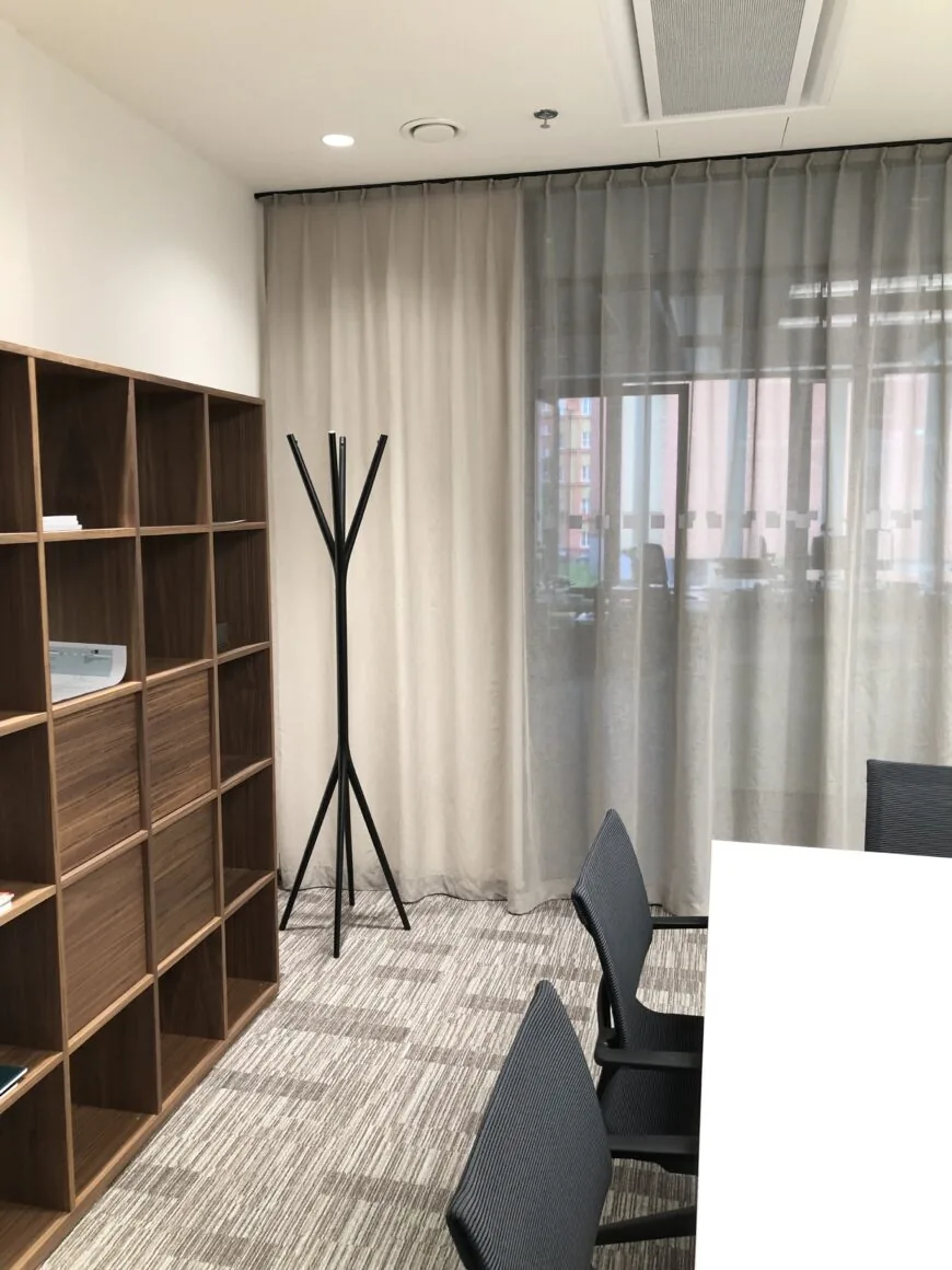 Závěsy do kanceláří UBM development